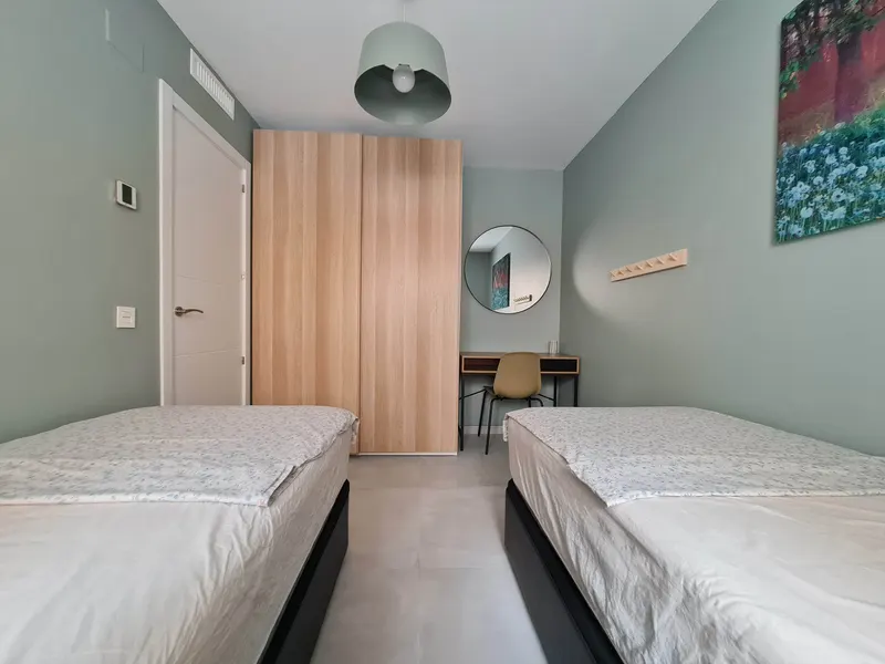 Soverom 2 med kontorplass